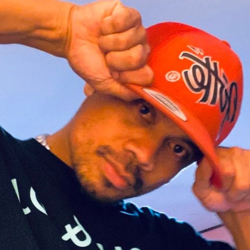 Meet your Posher, Leroy